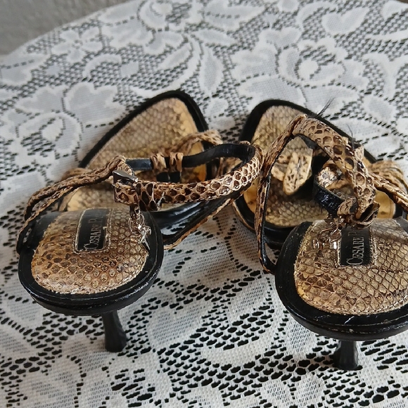 Cream and Black Strappy Sandals Cesare Paciotti - Picture 4 of 11